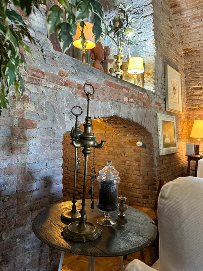 Borgo Di Beppe E Gloria Suite Σαν Τζοβάνι Βαλντάρνο Εξωτερικό φωτογραφία
