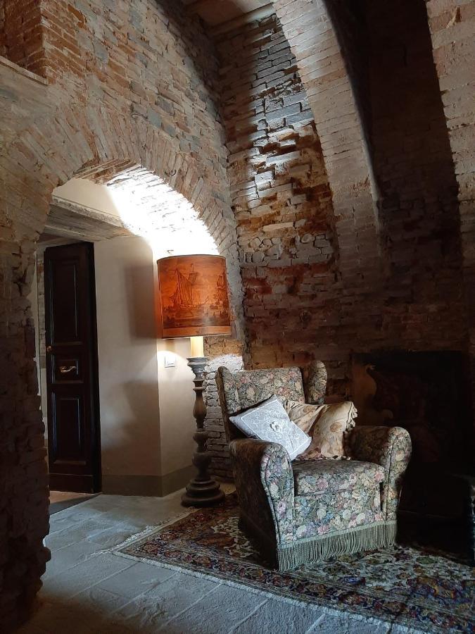 Borgo Di Beppe E Gloria Suite Σαν Τζοβάνι Βαλντάρνο Εξωτερικό φωτογραφία