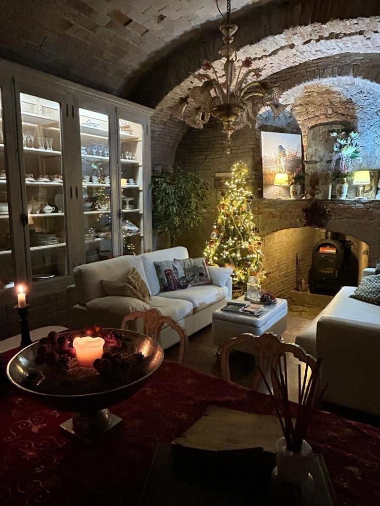 Borgo Di Beppe E Gloria Suite Σαν Τζοβάνι Βαλντάρνο Εξωτερικό φωτογραφία