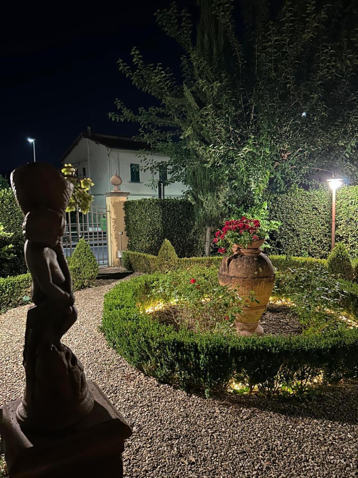 Borgo Di Beppe E Gloria Suite Σαν Τζοβάνι Βαλντάρνο Εξωτερικό φωτογραφία